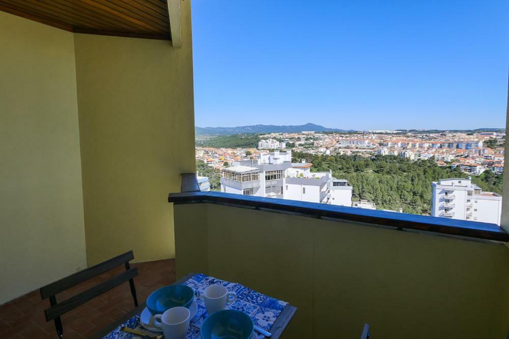 Cozy Studio With Balcony And Beautiful View Leilighet Cascais Eksteriør bilde